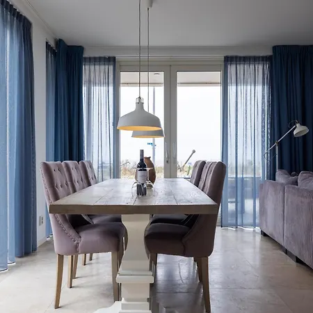 Luxury In A Right On The Boulevard And The Beach