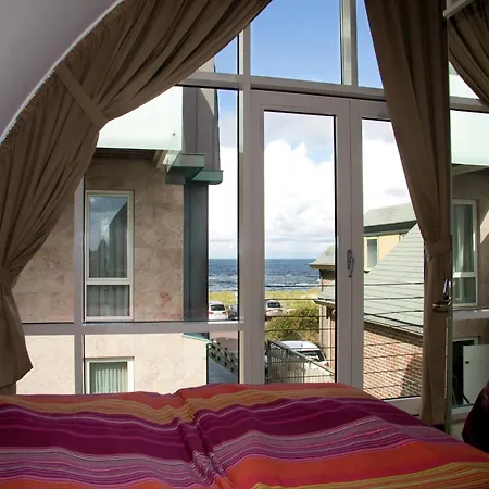 Luxury In A Right On The Boulevard And The Beach Egmond aan Zee