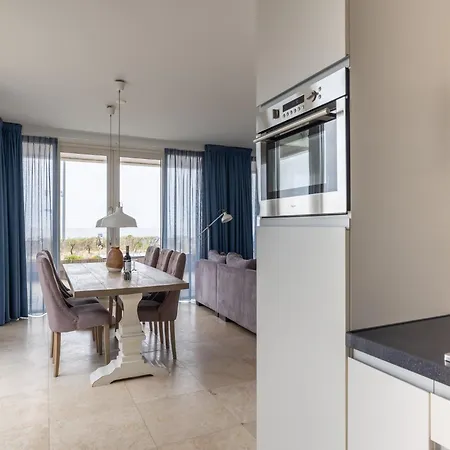 Luxury In A Right On The Boulevard And The Casa vacanze Egmond aan Zee