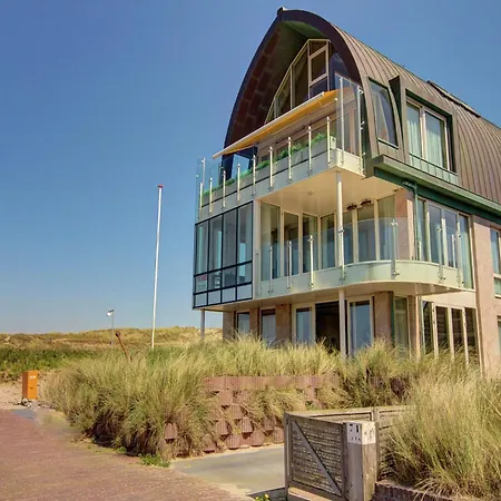 Luxury In A Right On The Boulevard And The Beach *
