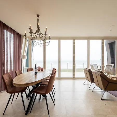 Luxury In A Right On The Boulevard And The