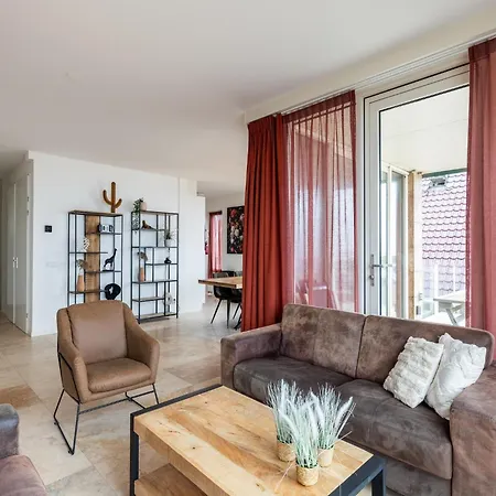 Casa vacanze Luxury In A Right On The Boulevard And The Egmond aan Zee