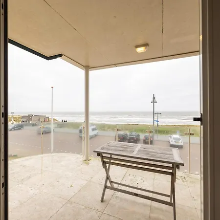 Holiday home Luxury In A Right On The Boulevard And The Beach Egmond aan Zee