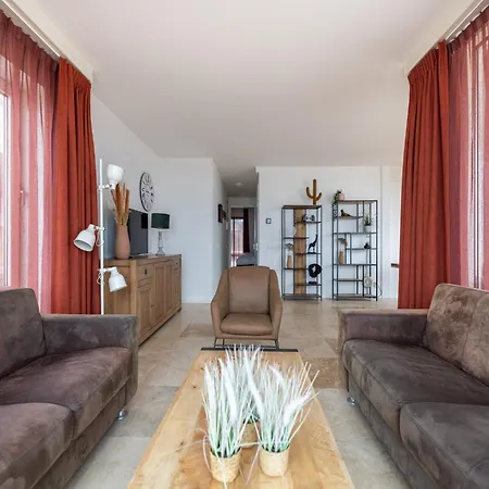 Holiday home Luxury In A Right On The Boulevard And The Beach