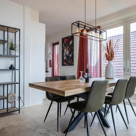 Luxury In A Right On The Boulevard And The *